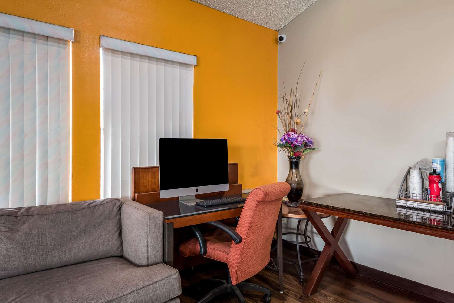 Econo Lodge San Antonio Near SeaWorld - Medical Center 37/40