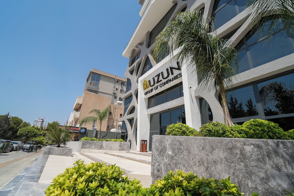 Crown Salamis Hotel 22/25