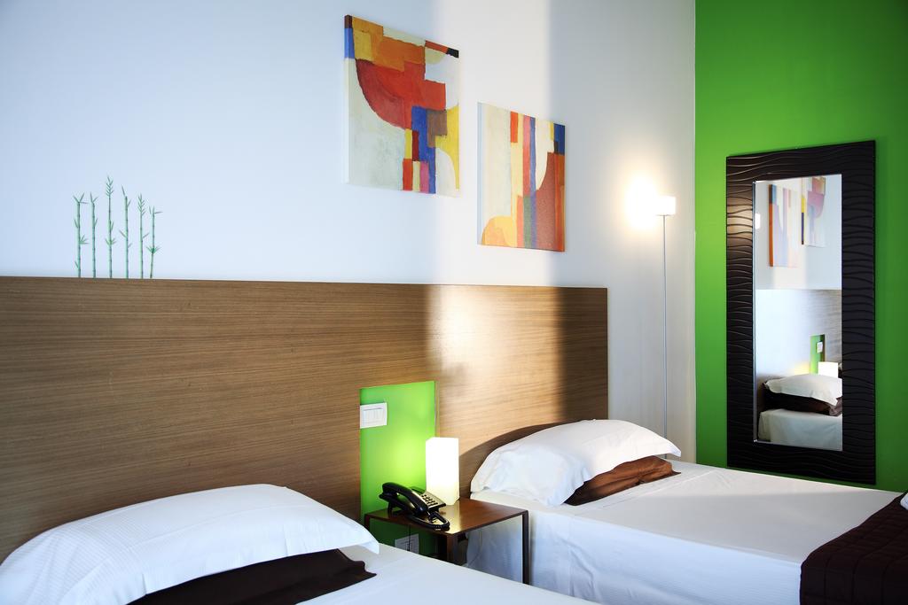 Trieste Hotel 9/16