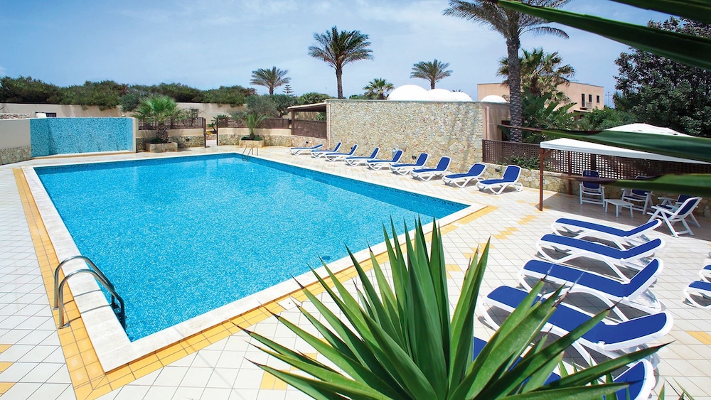 Oasis Hotel Residence and Resort 23/46