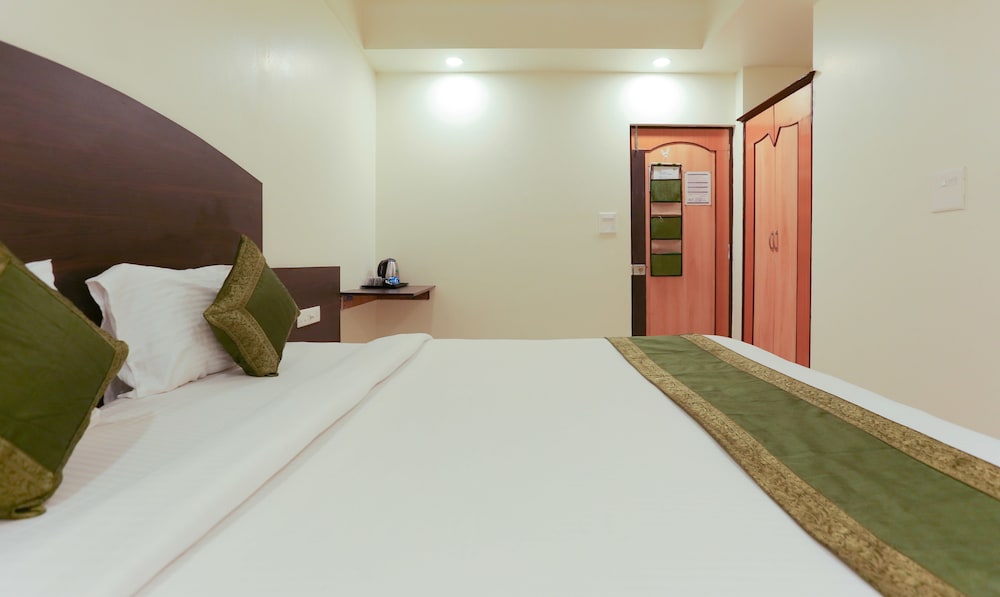 STANDARD, DOUBLE OR TWIN BED