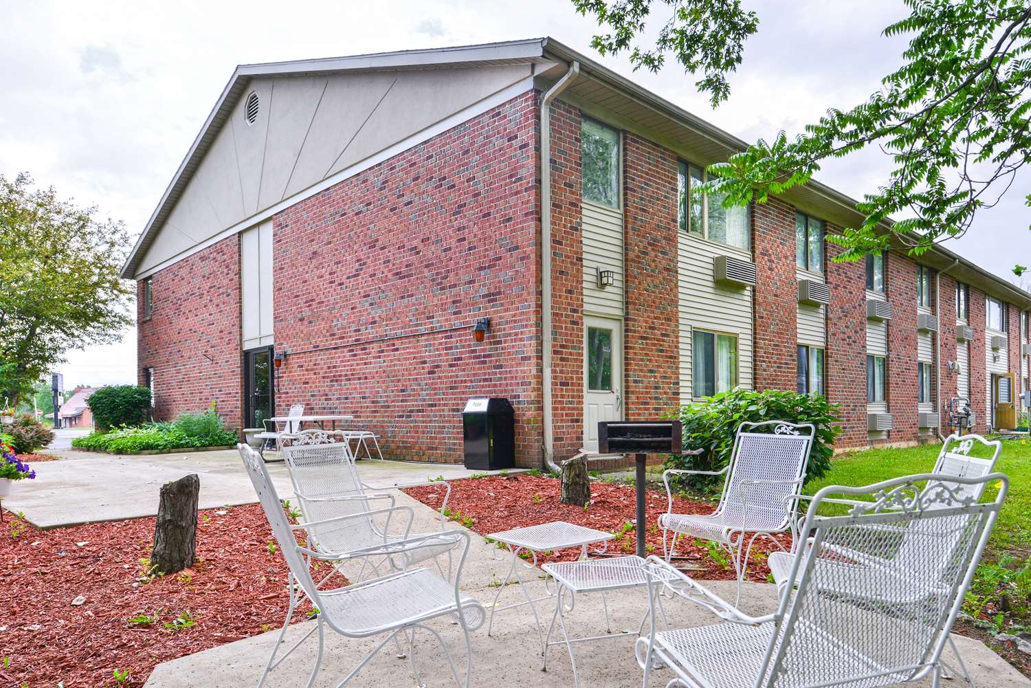 Americas Best Value Inn Suites Bluffton 3/13