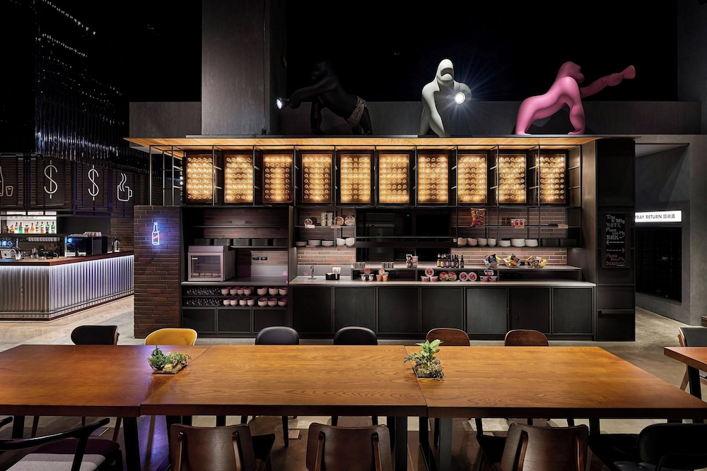 Moxy Taichung 35/42