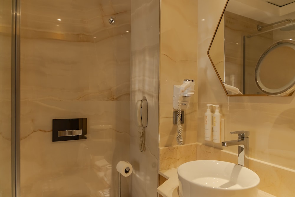 Lale Boutique Hotel 53/55