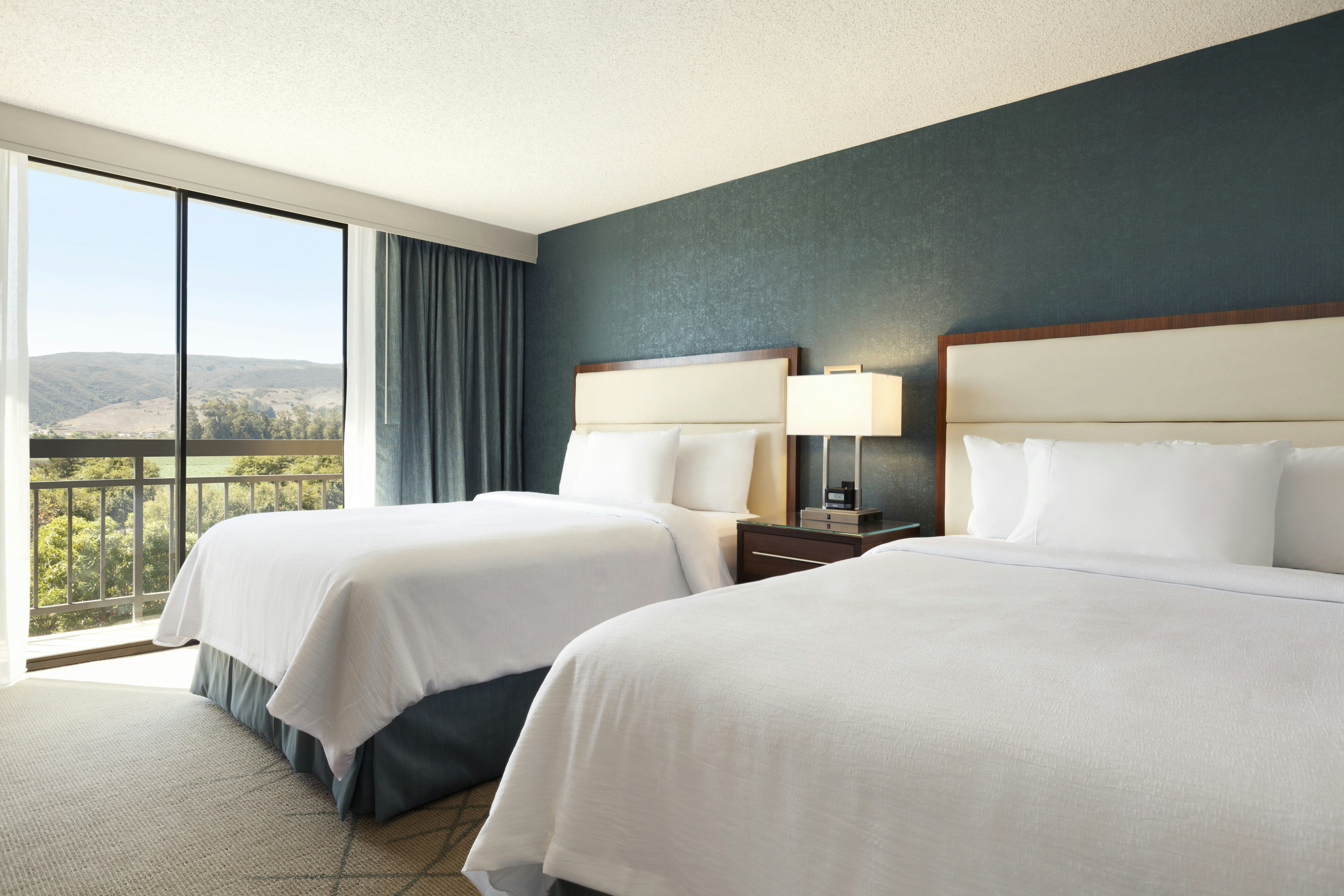 Executive, 2 Queen Beds