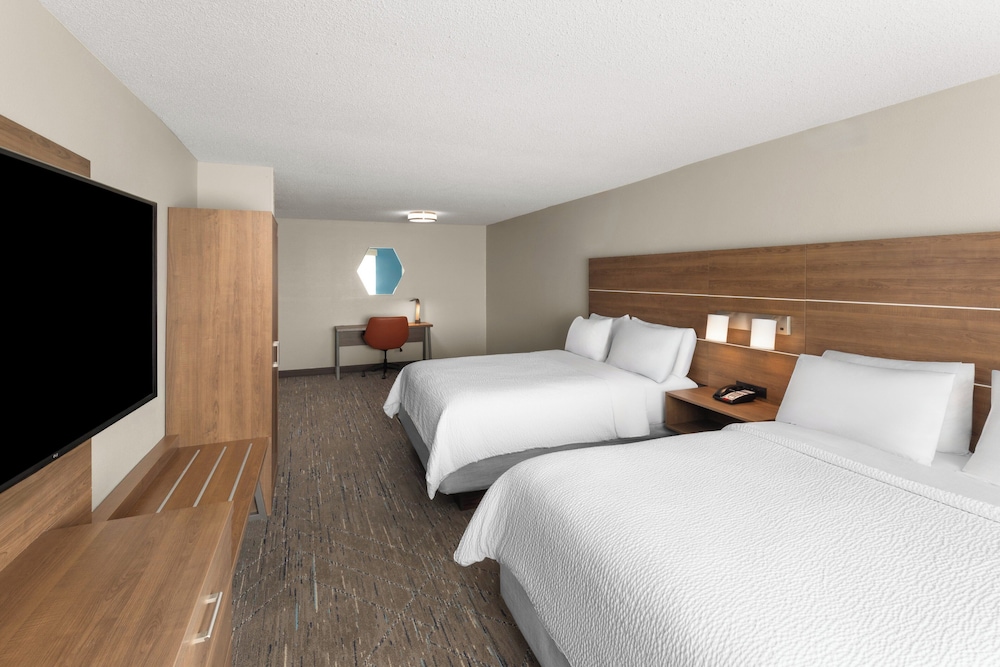 Holiday Inn Express Hotel Suites Frankfort 21/74