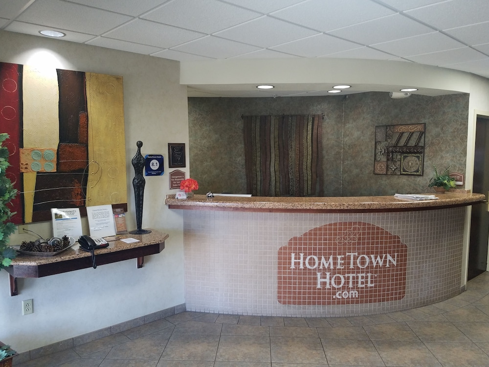 Hometown Hotel Bryant 5/33