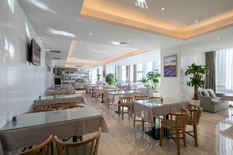 Lavande Hotel (Tianjin Xiangluowan Binhai Railway Station) 26/38