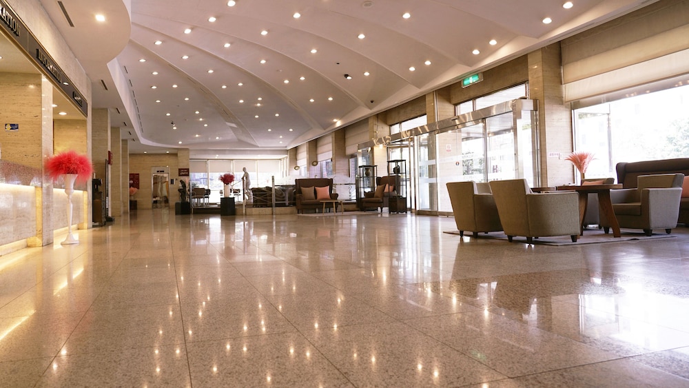 Pearl Hotel Jeju 12/63