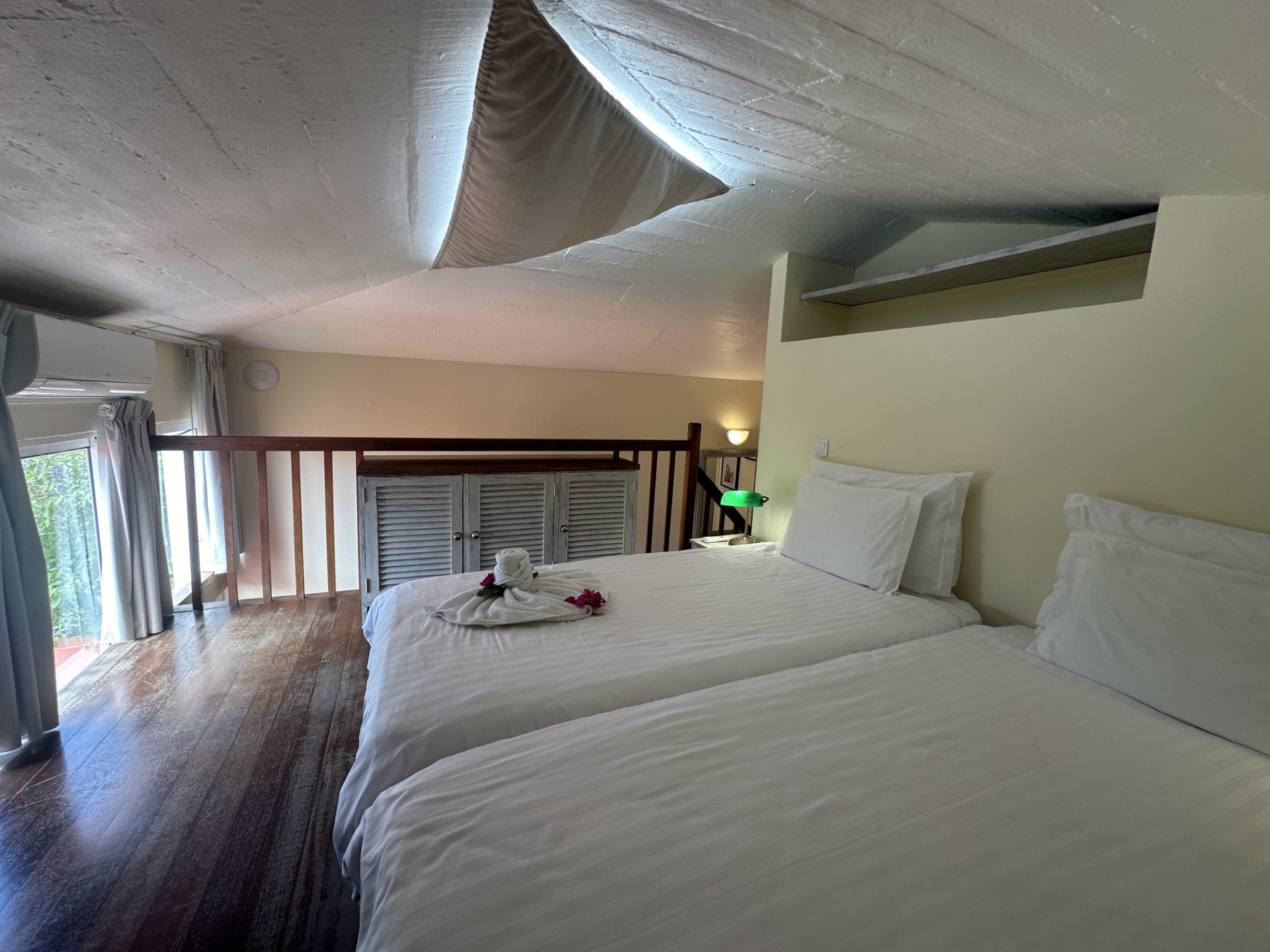 Room, Triple, Partial Sea View