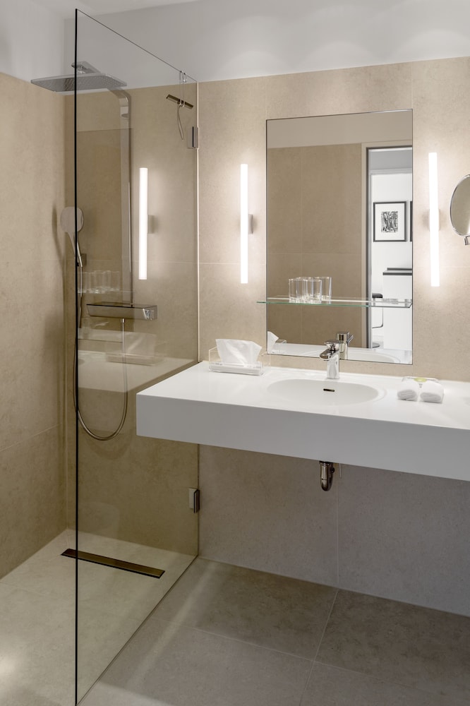 The Mandala Suites 16/56