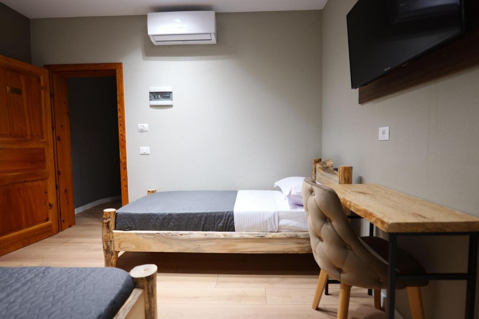 Ikona Hotel Shkoder 31/43