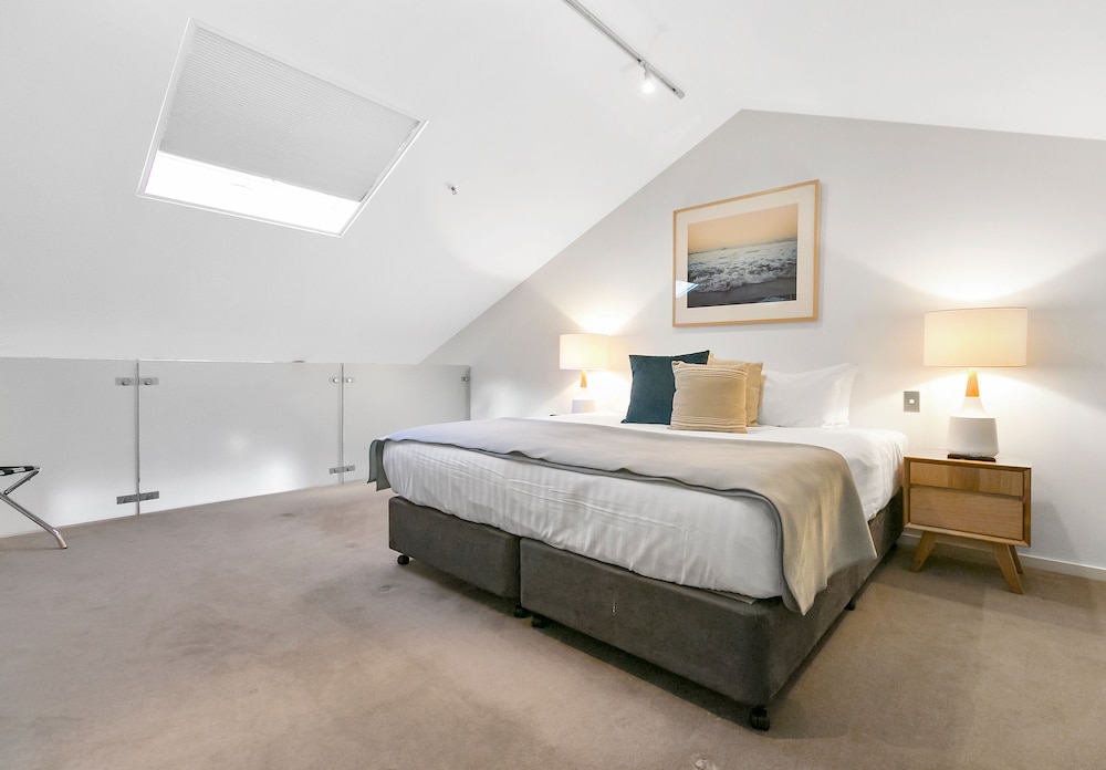 Sullivans Cove Apartments 30/79