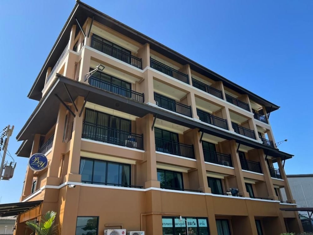 B&Y Residence 2/24