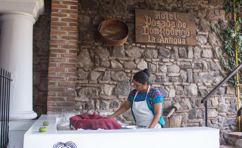 Posada de Don Rodrigo La Antigua Guatemala 4/72