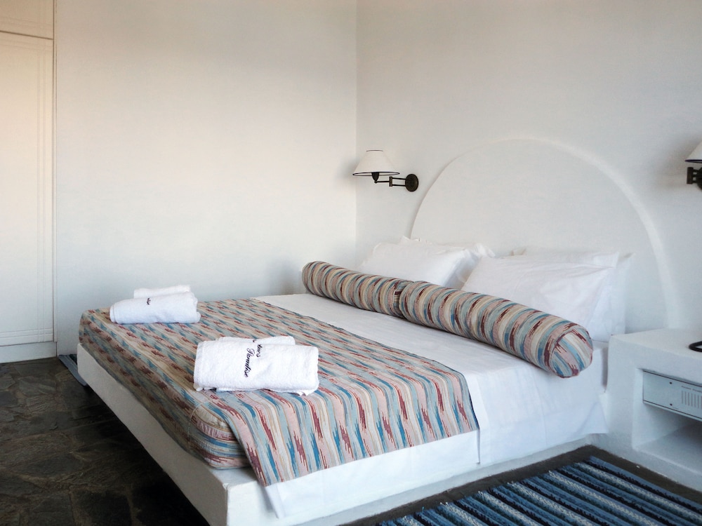 PATMOS PARADISE 9/36