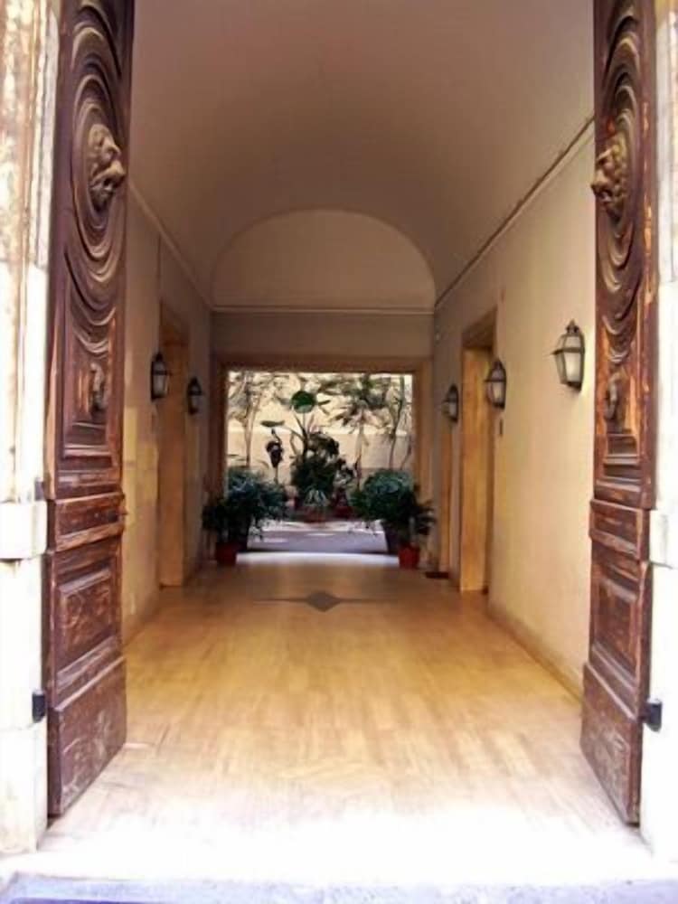 Aelius B&B By Roma Inn 4/52