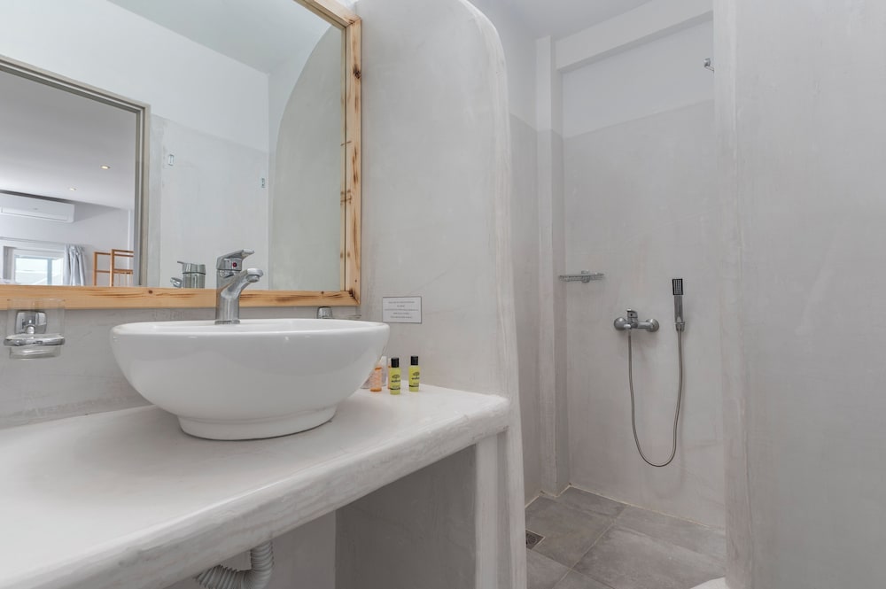 جناح بانورامي بسريرين مزدوجين بإطلالة على البحر، Gizis Cliffside Suites 7/8