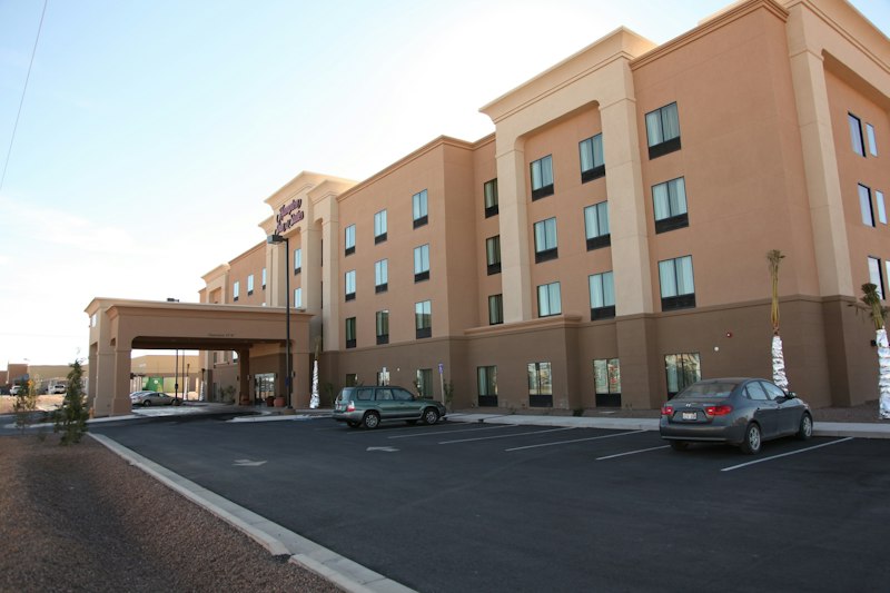 Hampton Inn And Suites Carlsbad Nm 34/37