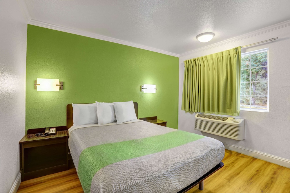 Motel6 King City, CA 26/41
