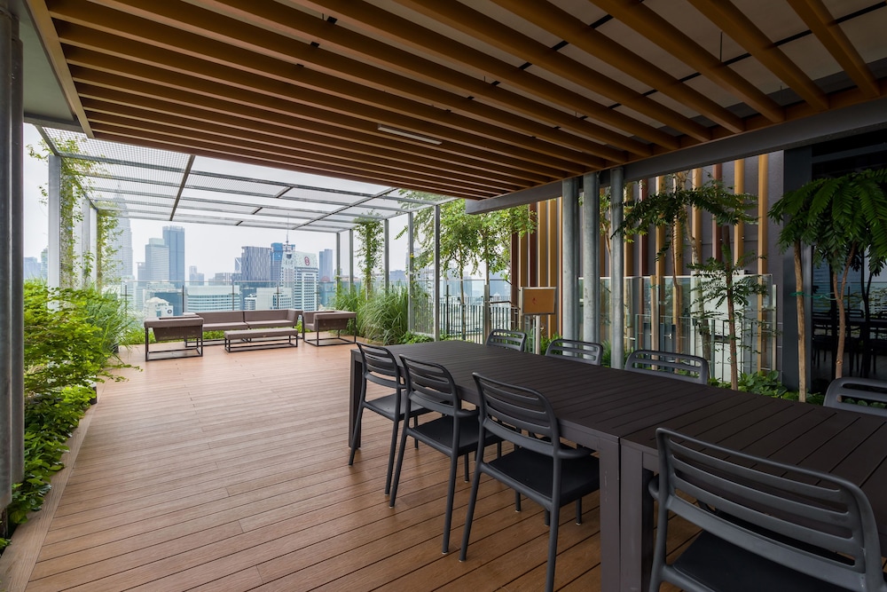 Ceylonz Suites by Five Senses 45/50