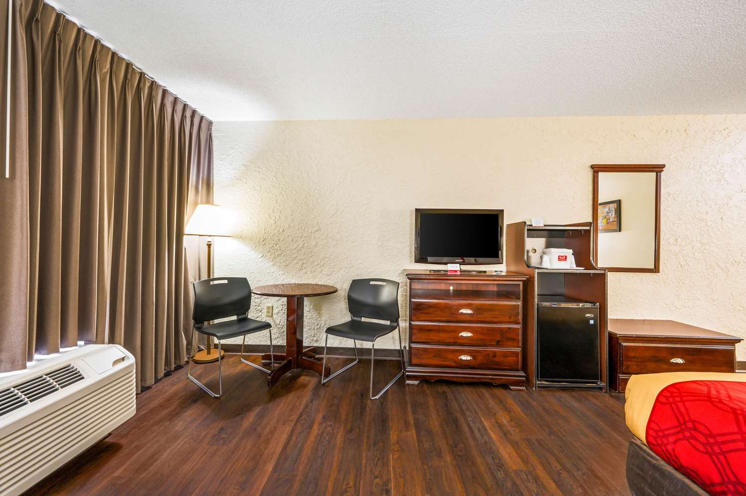 Econo Lodge Corinth 19/22