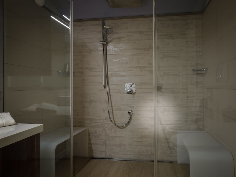 Parc Hotel Germano Suites 70/73