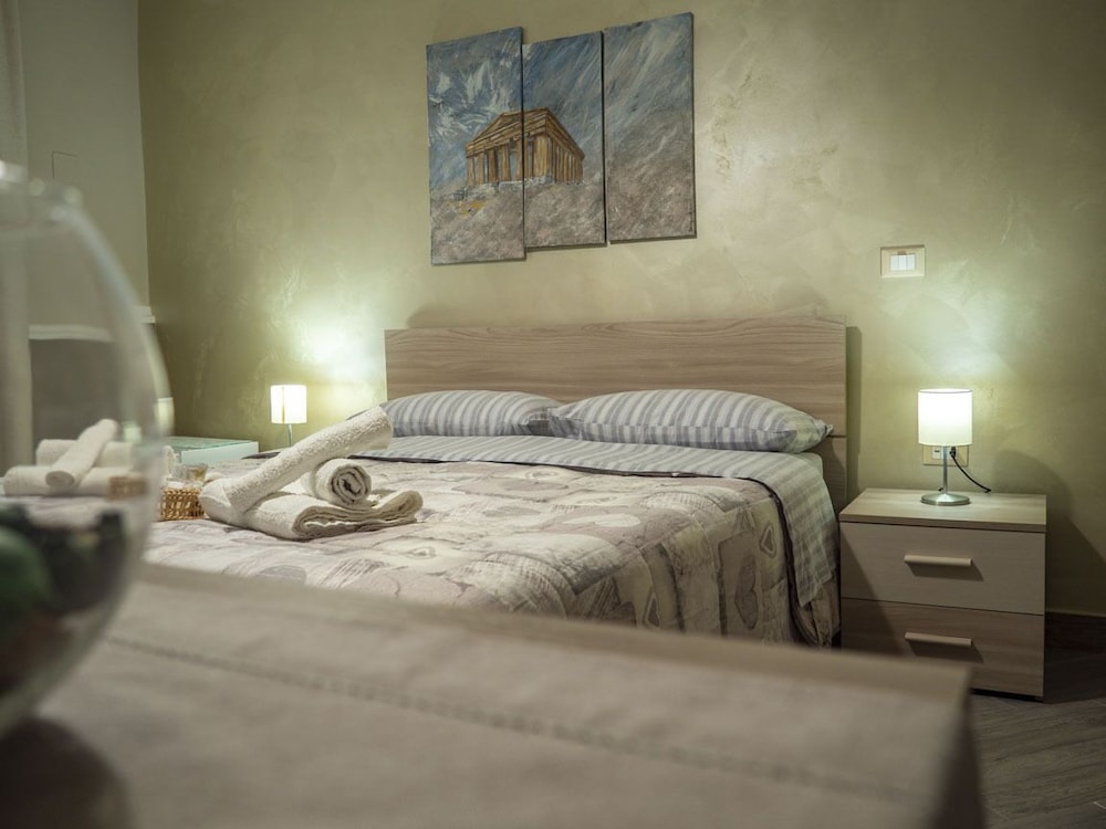 Villa Paestum 7/25