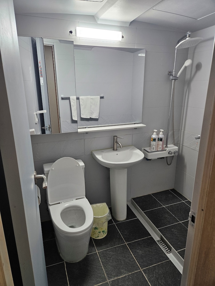 Geumgangsan Condominium 23/23