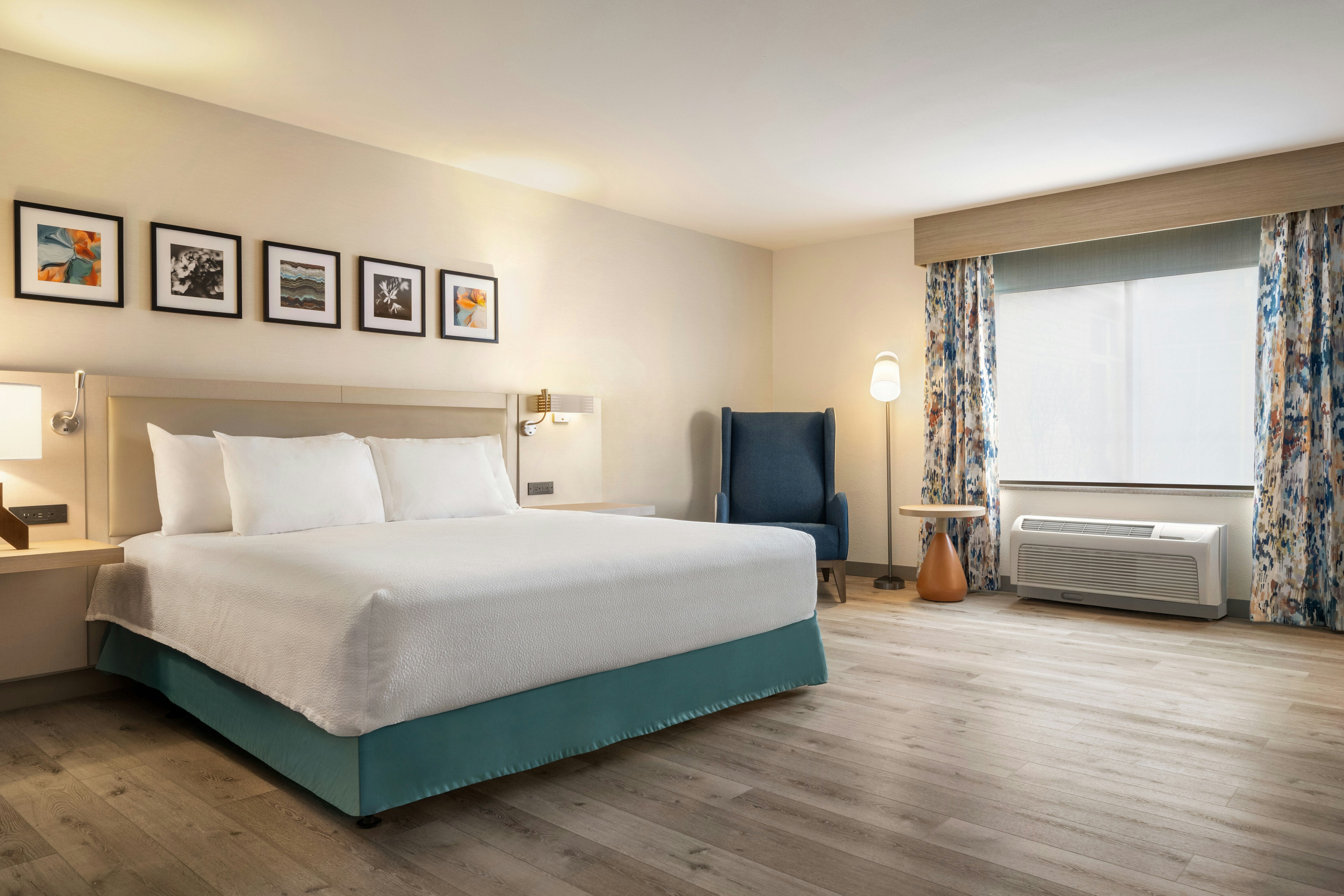 ROOM, KING BED, ACCESSIBLE