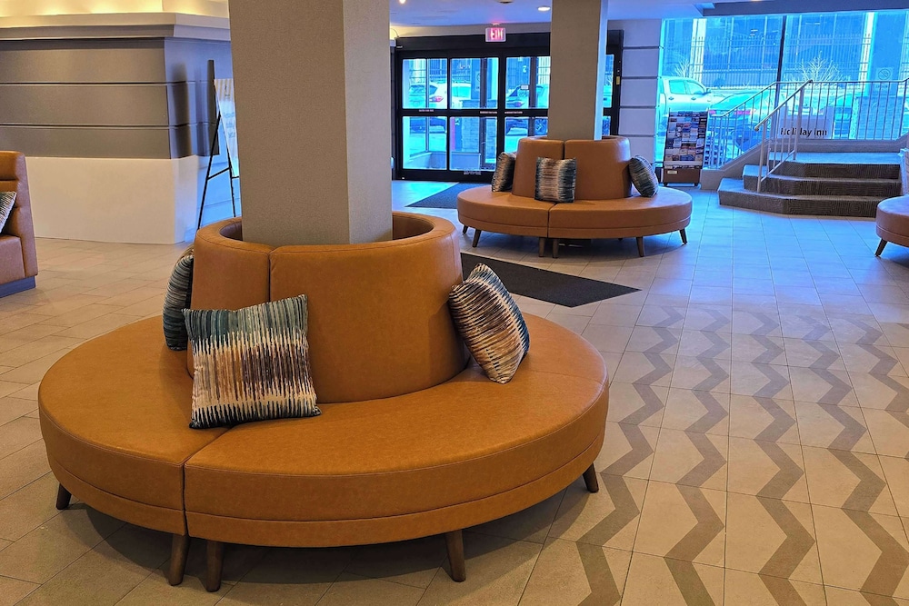Wyndham Rochester Downtown 40/61
