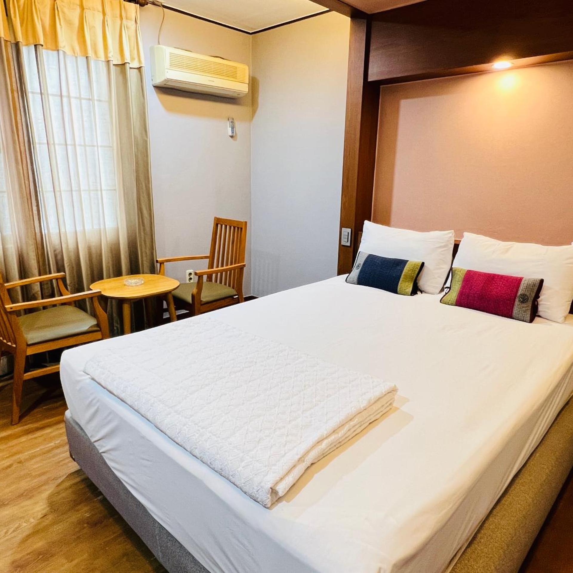 Standard, Double Bed