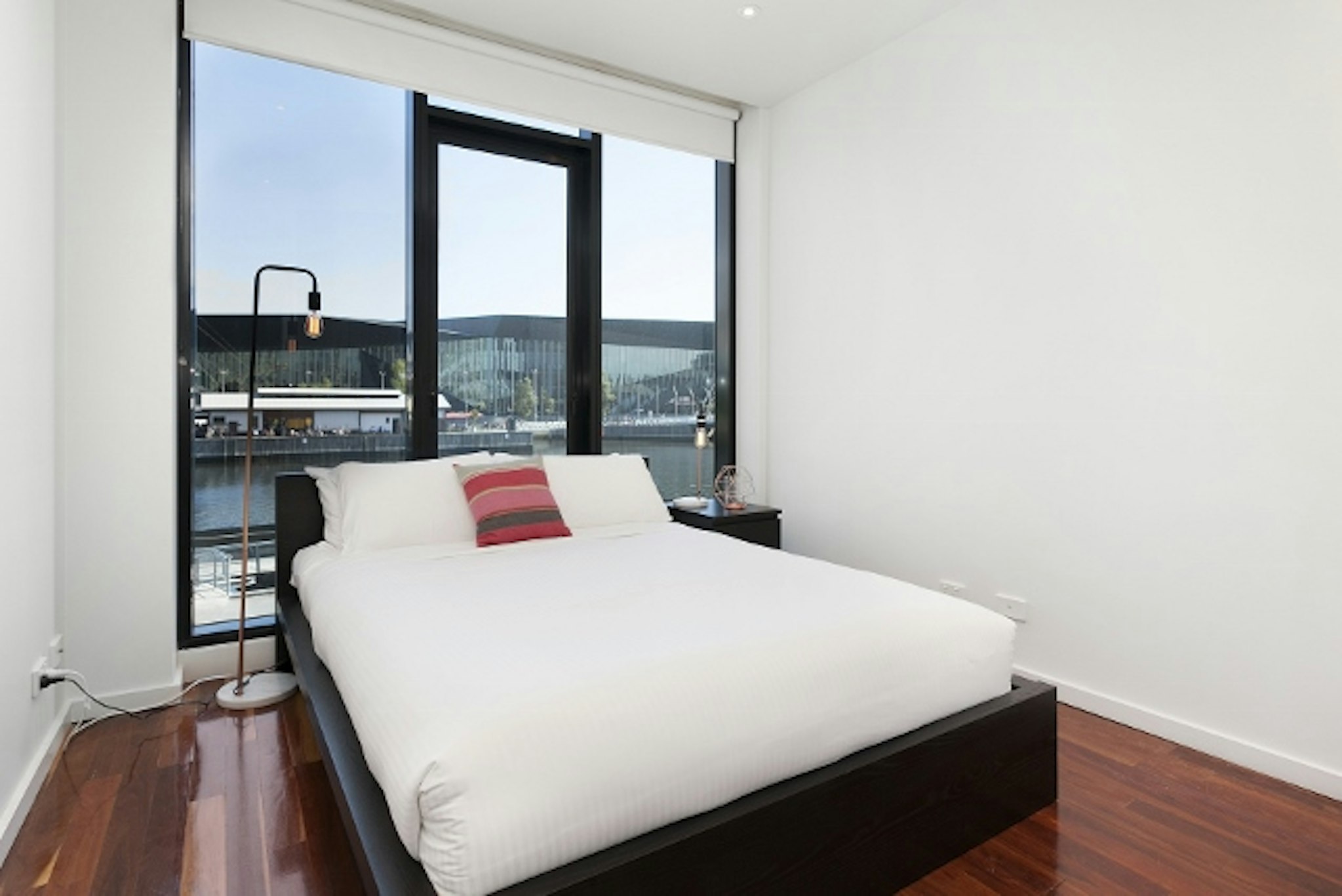 Waterfront Apartments Melbourne 24/56
