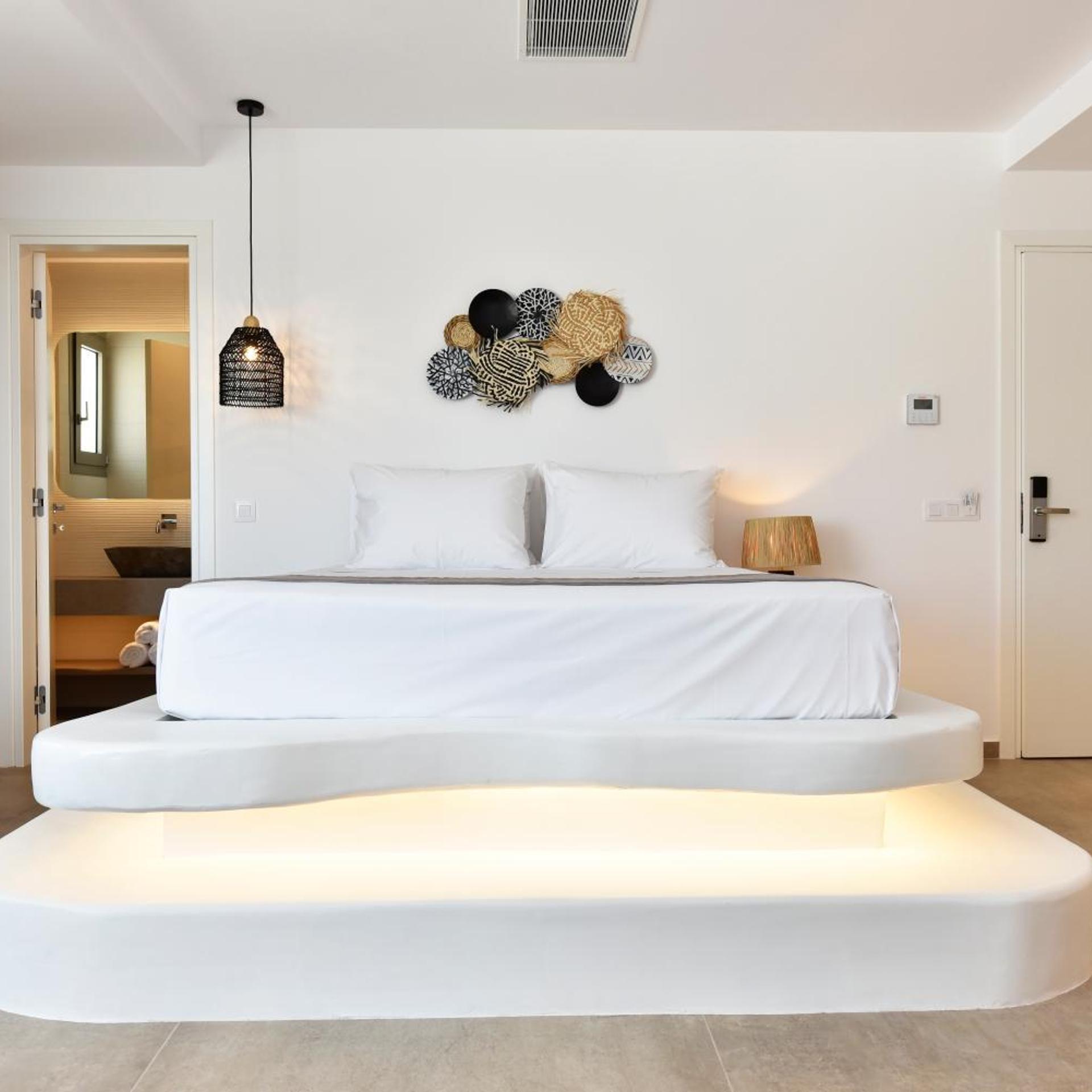 Anais Milos Suites 30/60