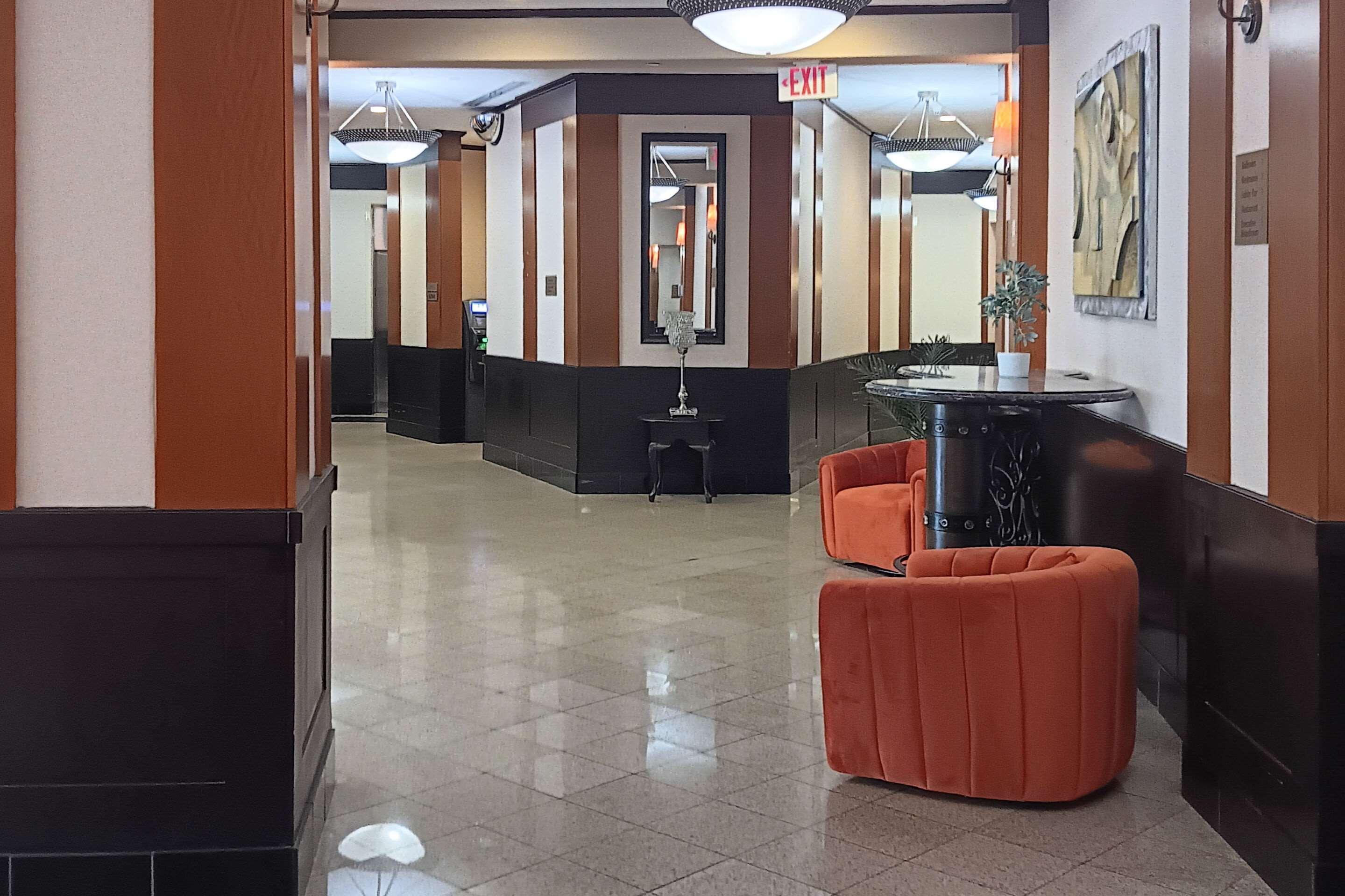 Clarion Hotel & Suites Mount Laurel 2/12