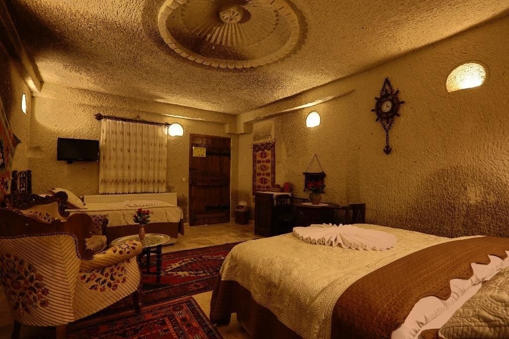 Deluxe, Suite, 1 Double and 1 Single Bed, Safran Cave Hotel 4/10