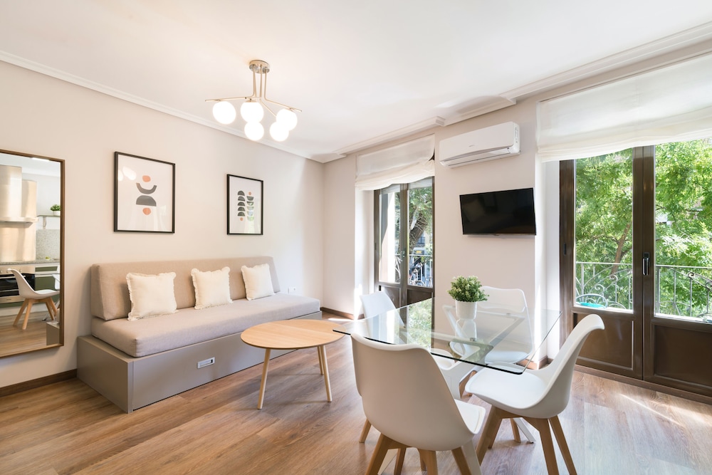 Apartamentos Roisa Centro 48/72