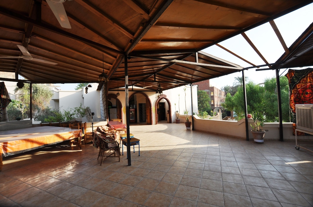 El Nakhil Hotel 38/50