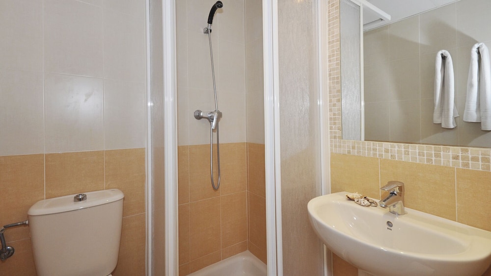 Ambar Beach Apartments Unitursa 24/26