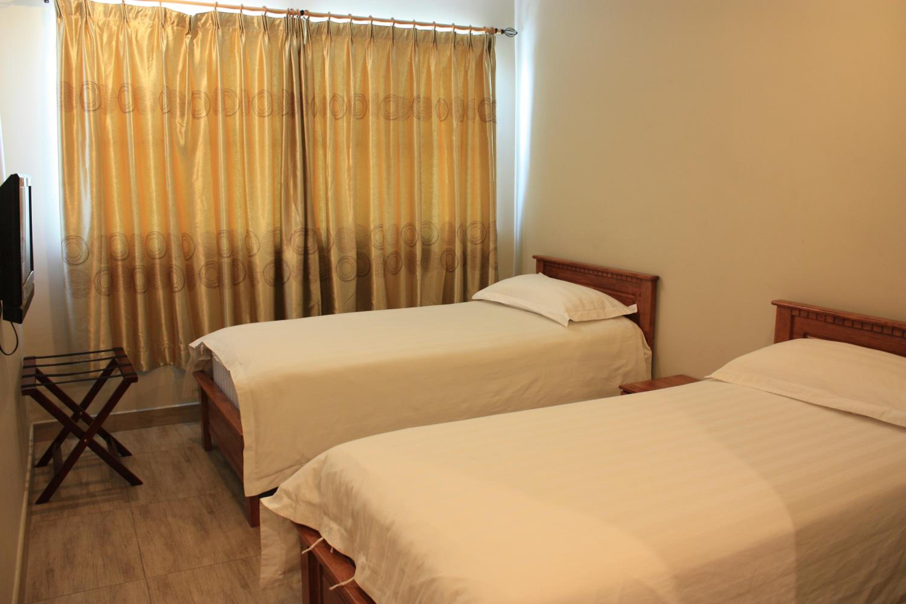 Se Hotel 2 12/37