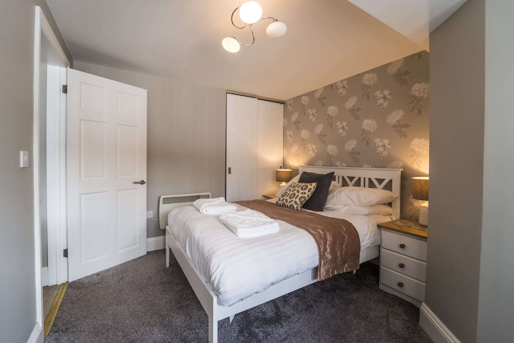 Trinity Mews 10/50