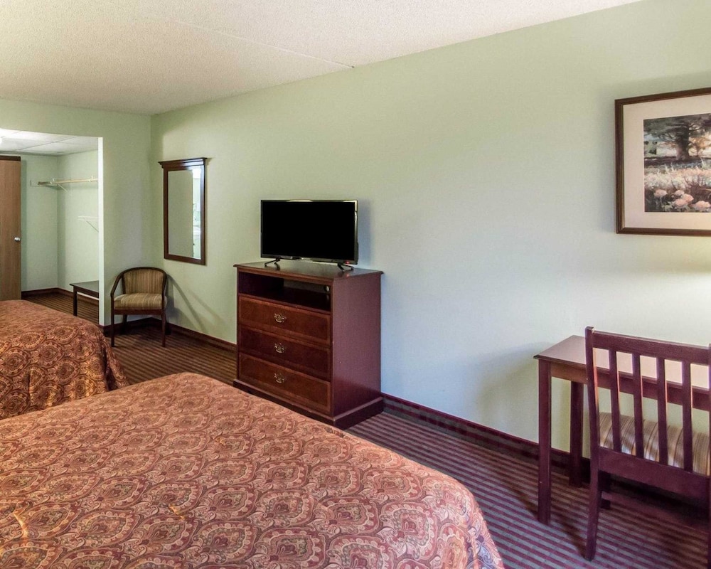 Rodeway Inn Lakeville - Finger Lakes Area 12/35