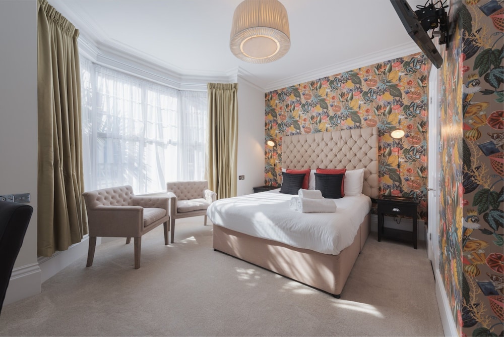 Executive, King Bed, The Florence Suite Boutique Hotel 2/8