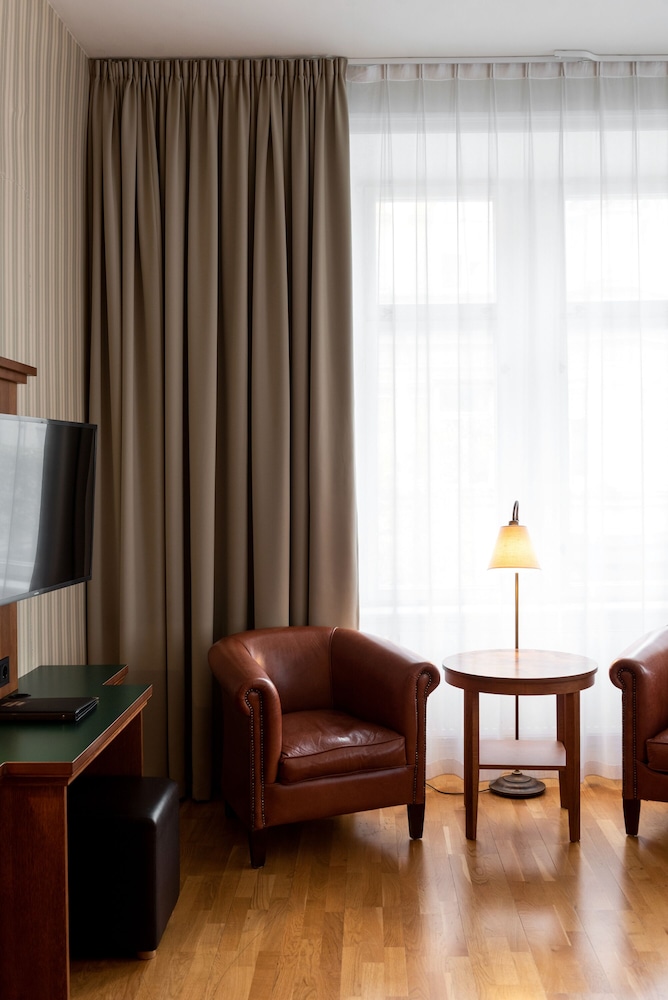 Hotel Bishops Arms Koping 36/60