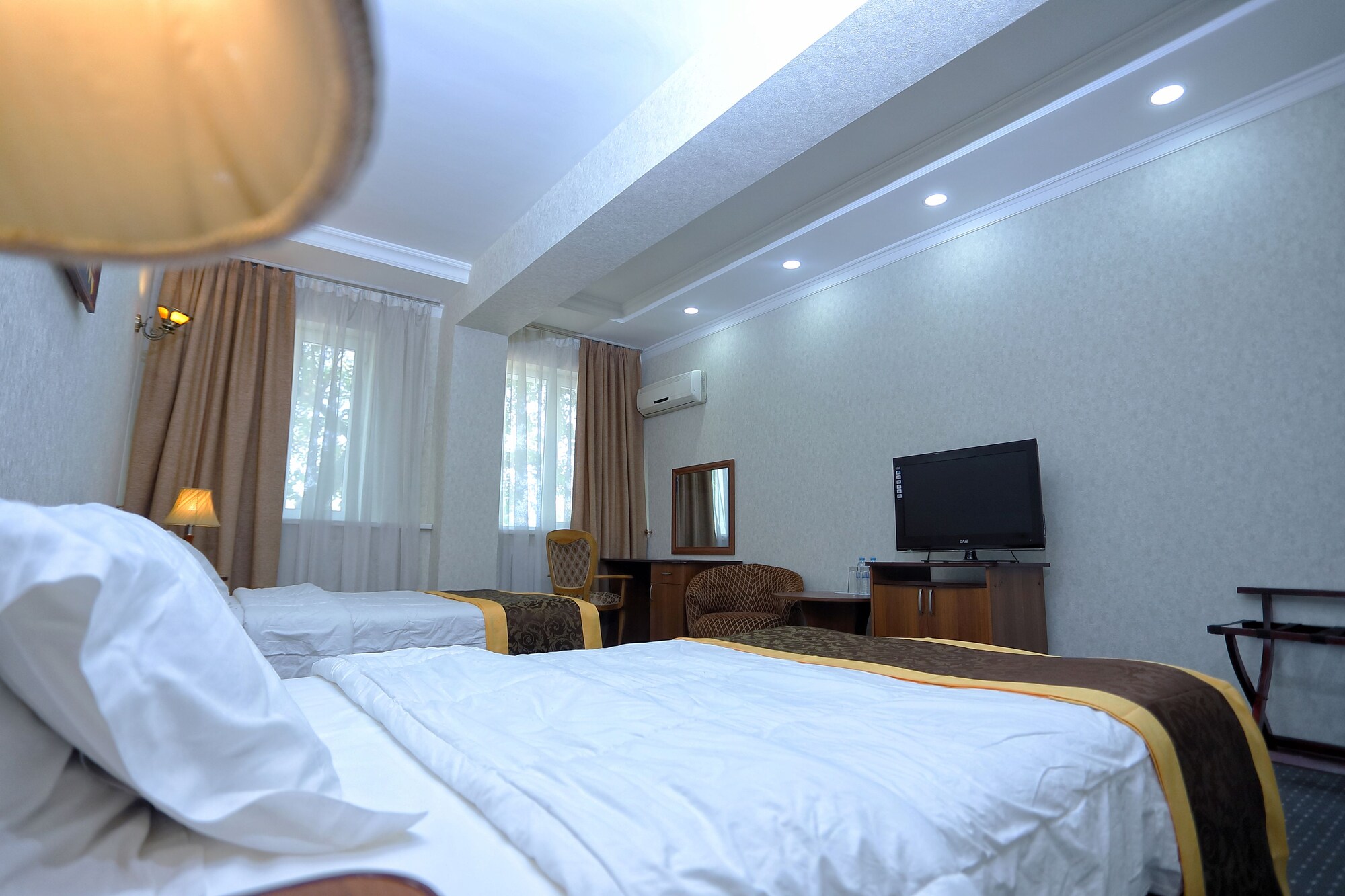 STANDARD, TWIN BEDS