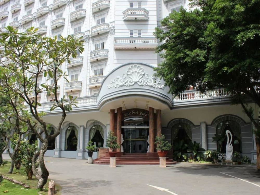 Saigon Park Resort 5/50