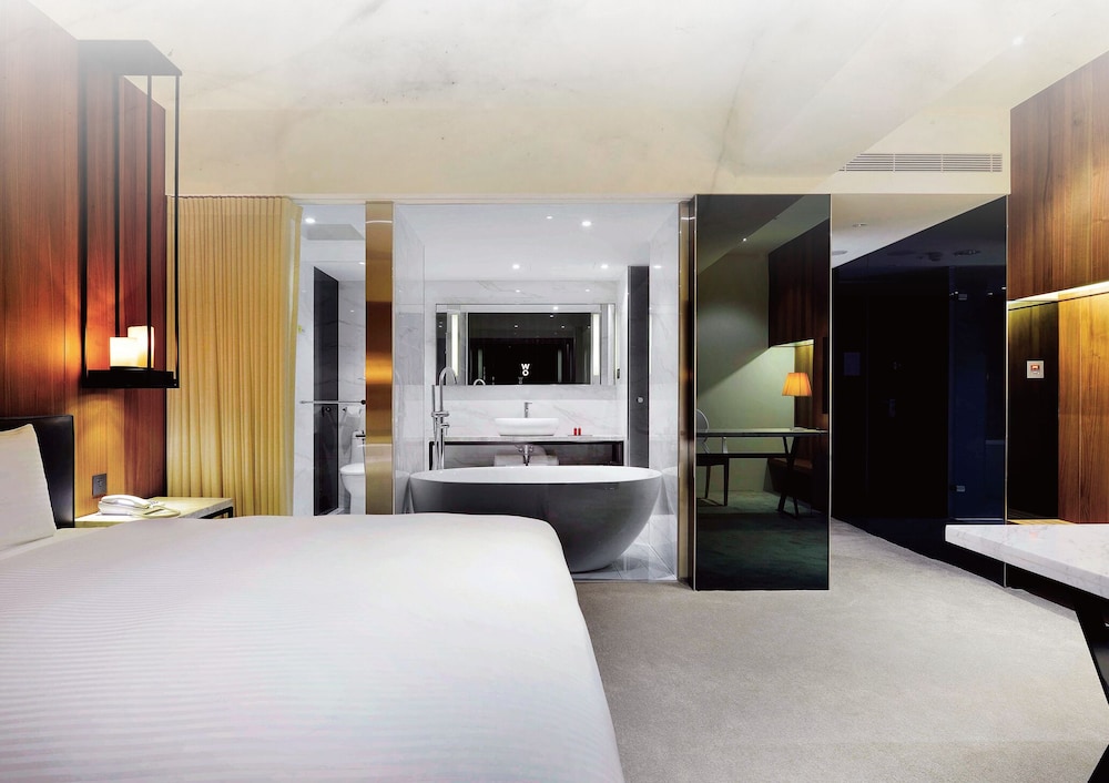 HOTEL WO 10/34