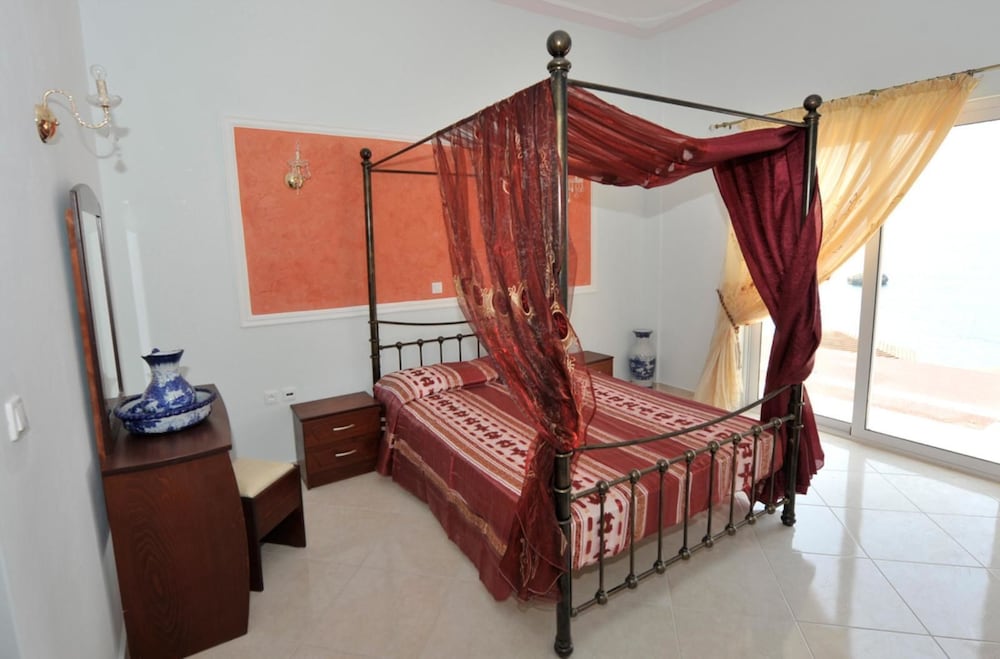 Blue Princess Beach Resort 55/70