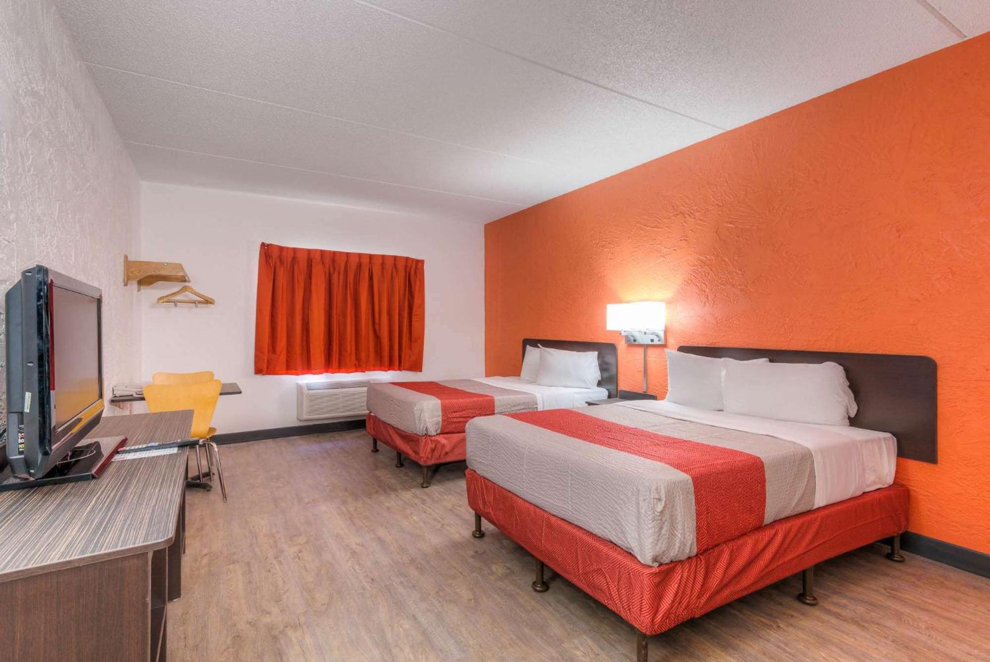 غرفة رباعية، Motel6 Bridgeview, IL 2/8