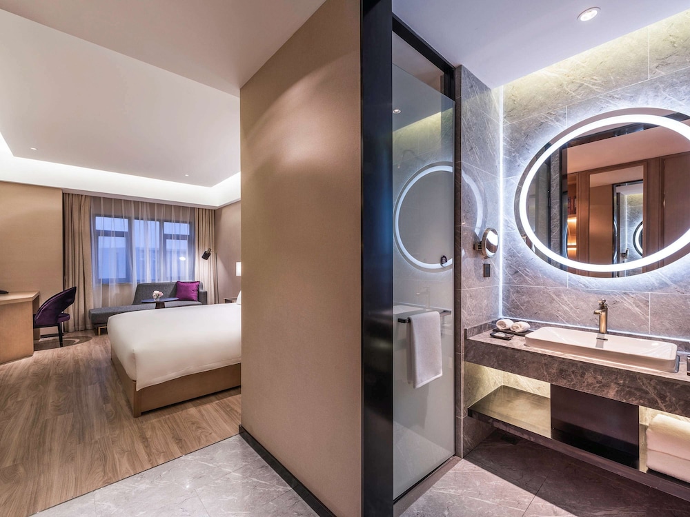 Mercure Shanghai Jiuting 45/46